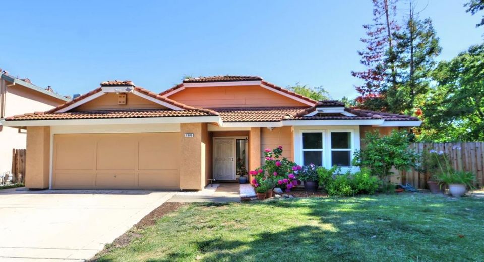 1908 Pebblewood Dr, Sacramento, CA 95833 Photo