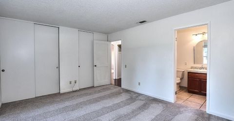 1908 Pebblewood Dr, Sacramento, CA 95833 Photo