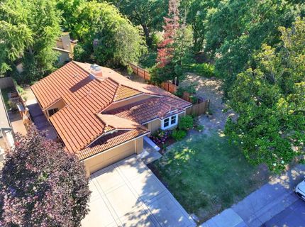 1908 Pebblewood Dr, Sacramento, CA 95833 Photo