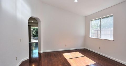 1908 Pebblewood Dr, Sacramento, CA 95833 Photo