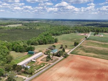 2990 Whites Chapel Road, Phenix, VA 23959