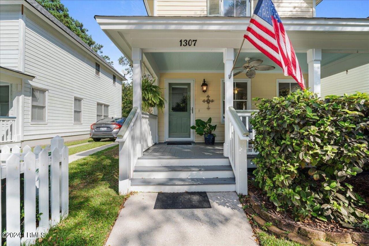 1307 Broad Street Photo 4