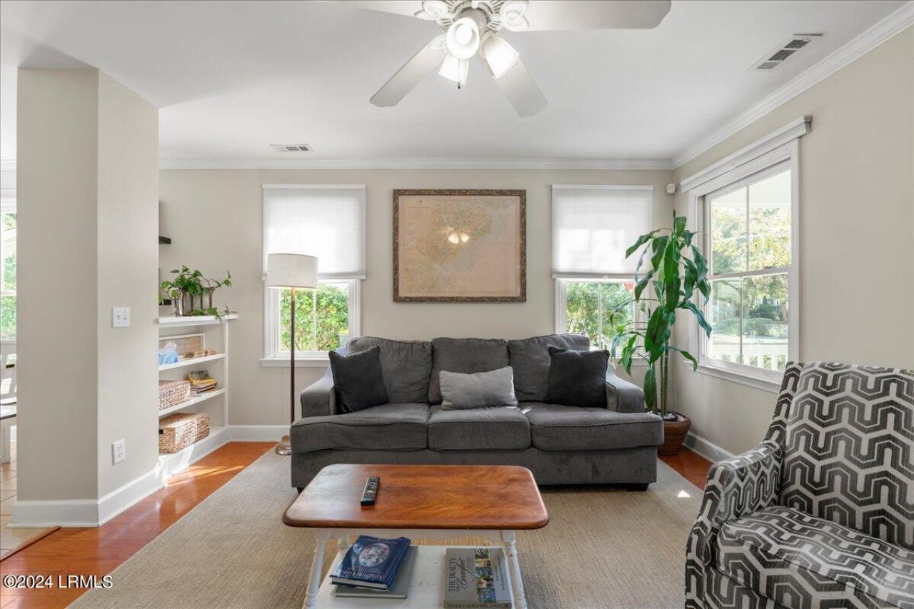 1307 Broad Street Photo 7