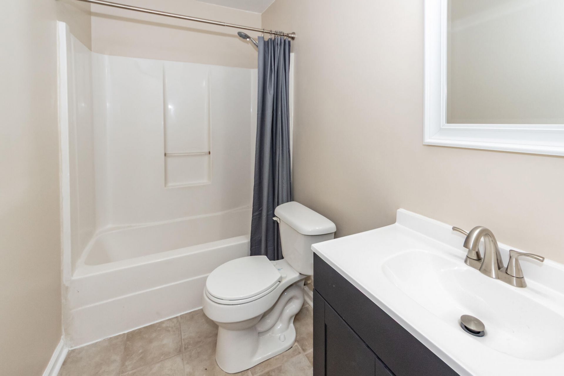 823 Winthrop Street Photo 26