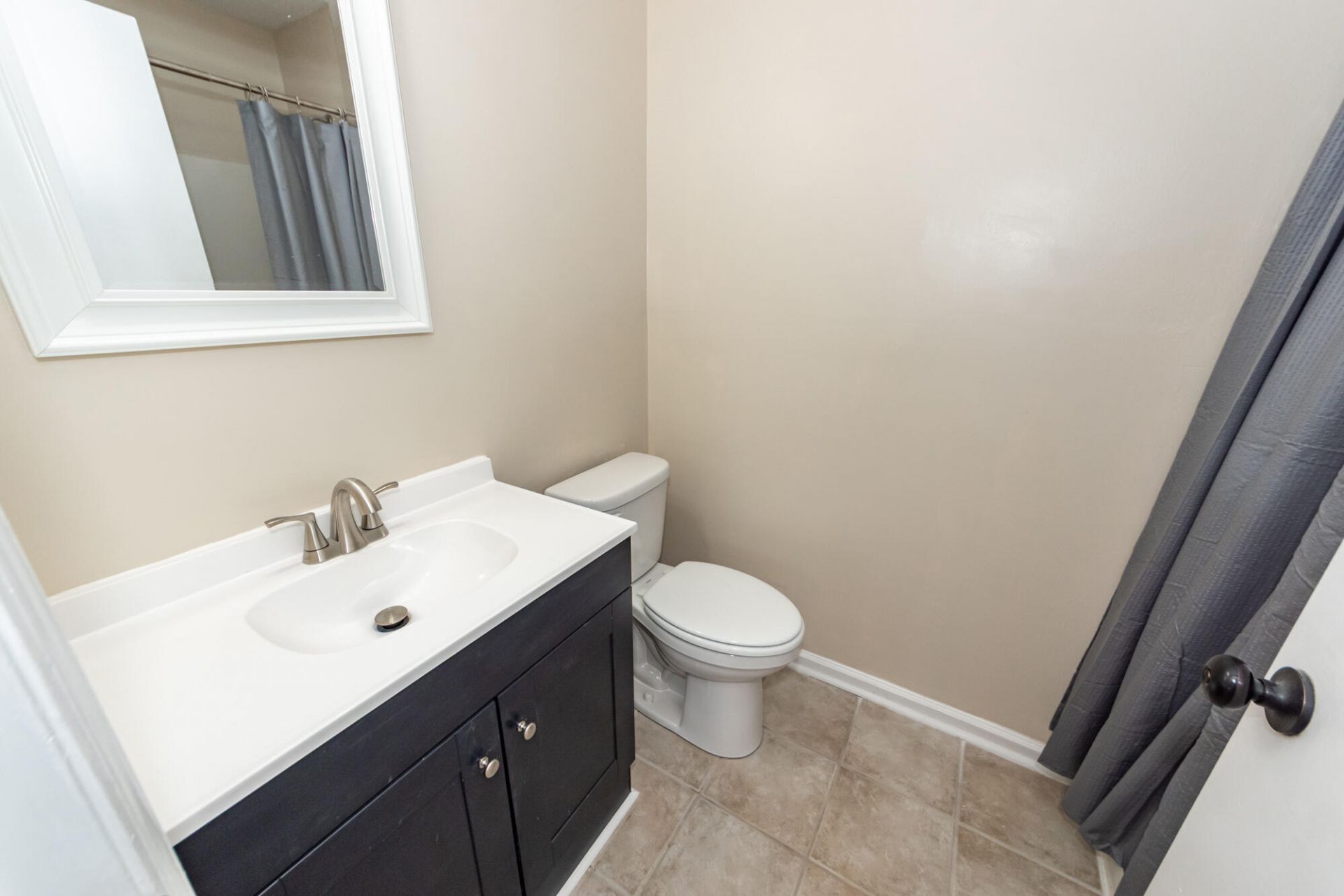 823 Winthrop Street Photo 31