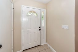 823 Winthrop Street photo 4