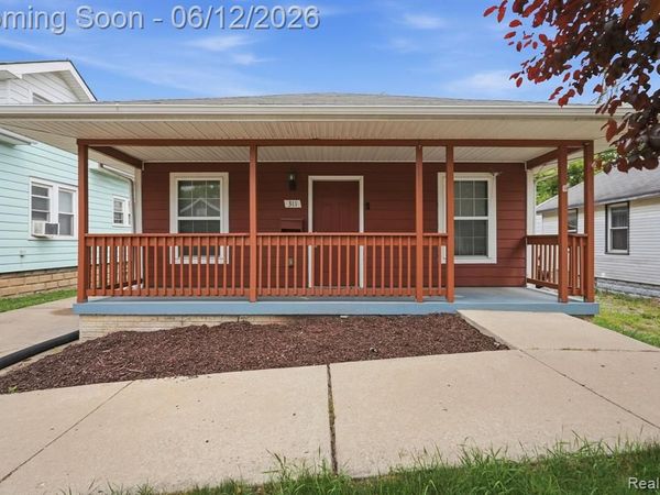311 Ferry Avenue , Pontiac, MI 48341