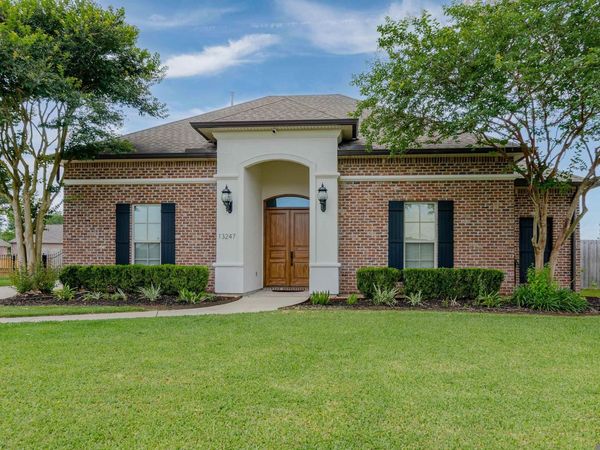 13247 Cypress Swamp Dr, Geismar, LA 70734