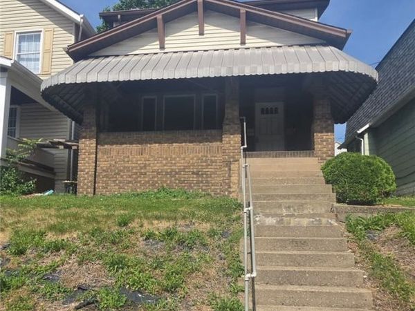1510 Victoria Ave, New Kensington, PA 15068