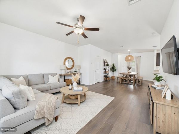 1687 Twin Estates DR, Kyle, TX 78640