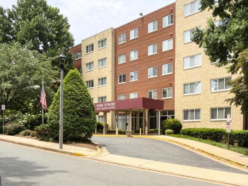 200 N Maple Avenue, Unit 206, Falls Church, VA 22046 Main Photo