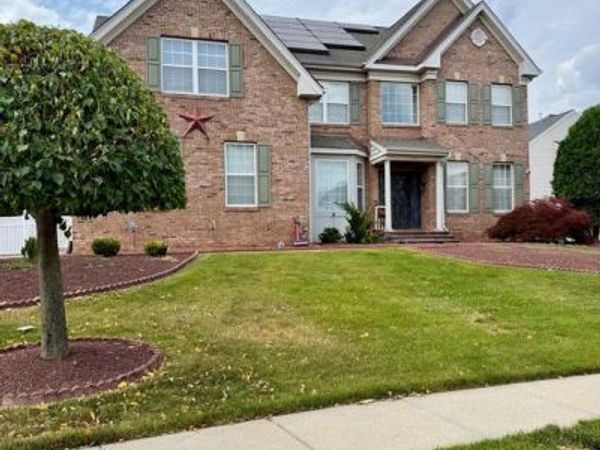 501 LARZELERE ROAD, BENSALEM, PA 19020
