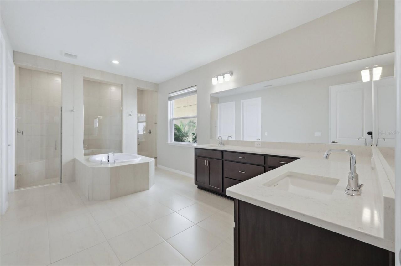 8494 Snowfall Street, Sarasota, FL 34241 Photo