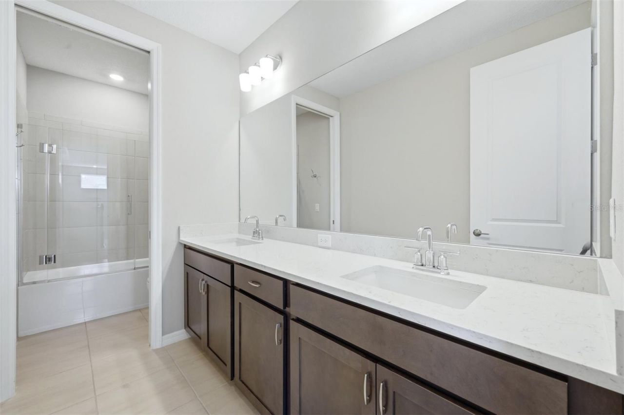 8494 Snowfall Street, Sarasota, FL 34241 Photo