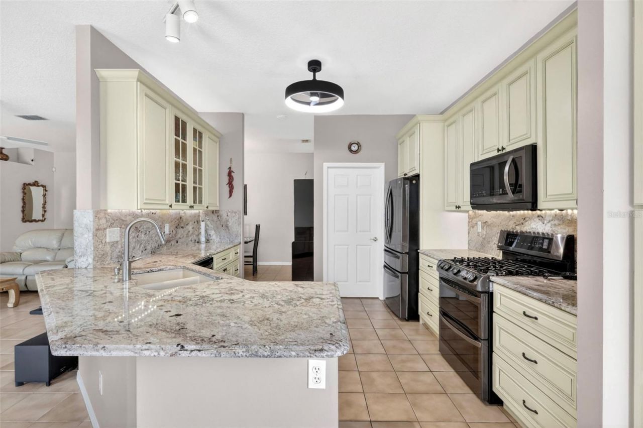 5425 Matthew Court, Sarasota, FL 34231 Photo