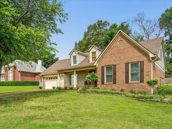 2309 HICKORY PATH DR, Cordova, TN 38016