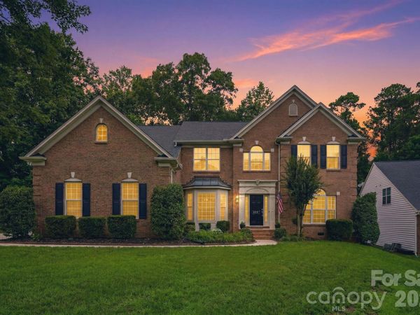 2937 Shady Reach Lane, Charlotte, NC 28214