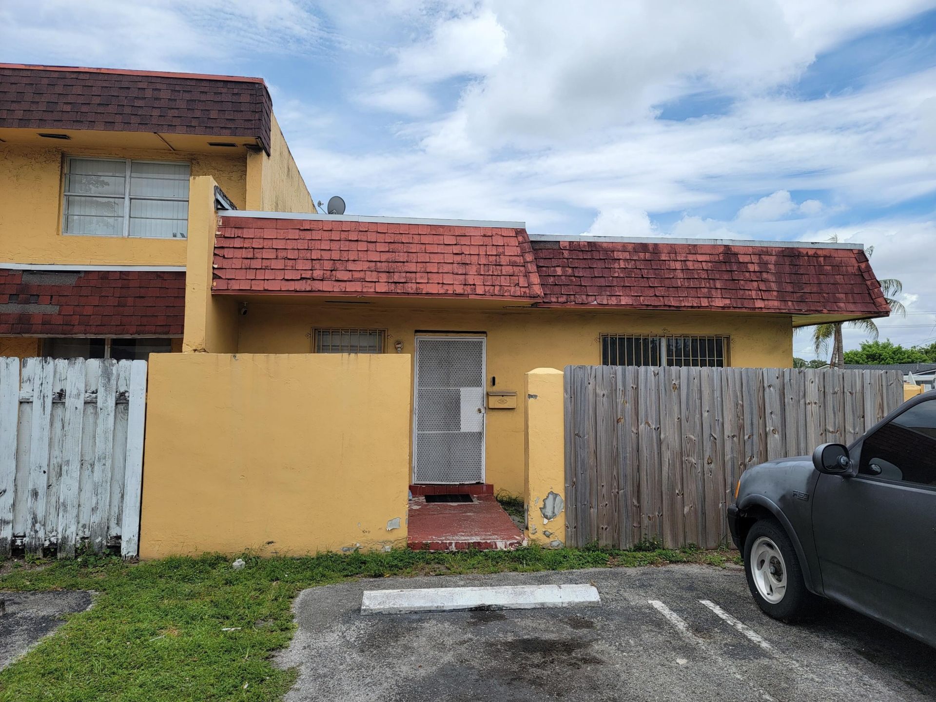 606 NW 179th Street, Miami Gardens, FL 33169 Photo