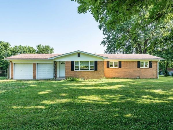 527 Grandma Brown Road, Mitchell, IN 47446