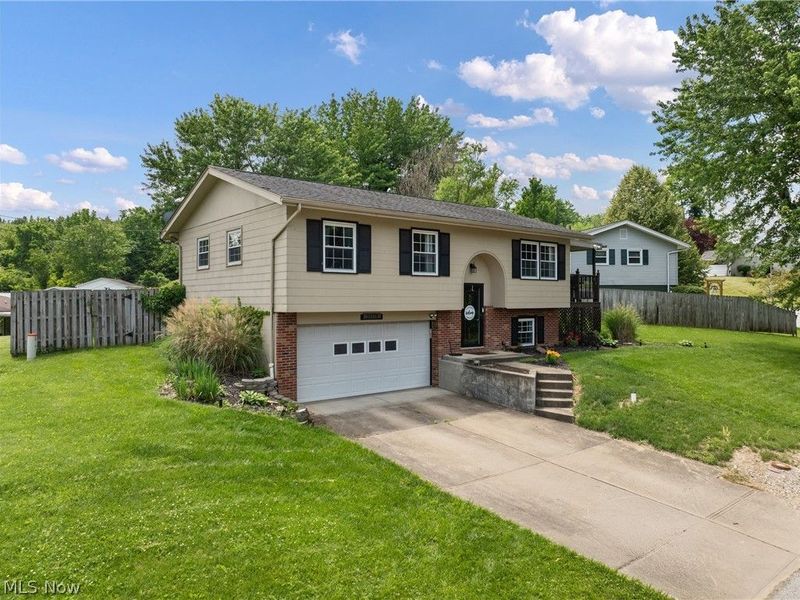 51278 Burrwood Drive, Saint Clairsville, OH 43950 Photo 2
