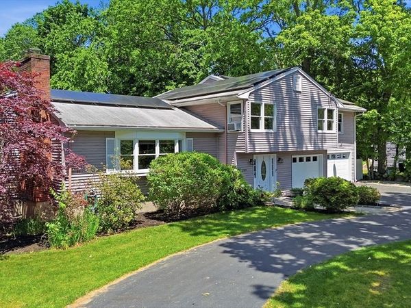 289 Concord Road, Bedford, MA 01730