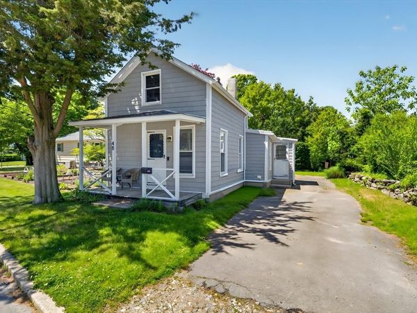 48 Farmfield St, Fairhaven, MA 02719