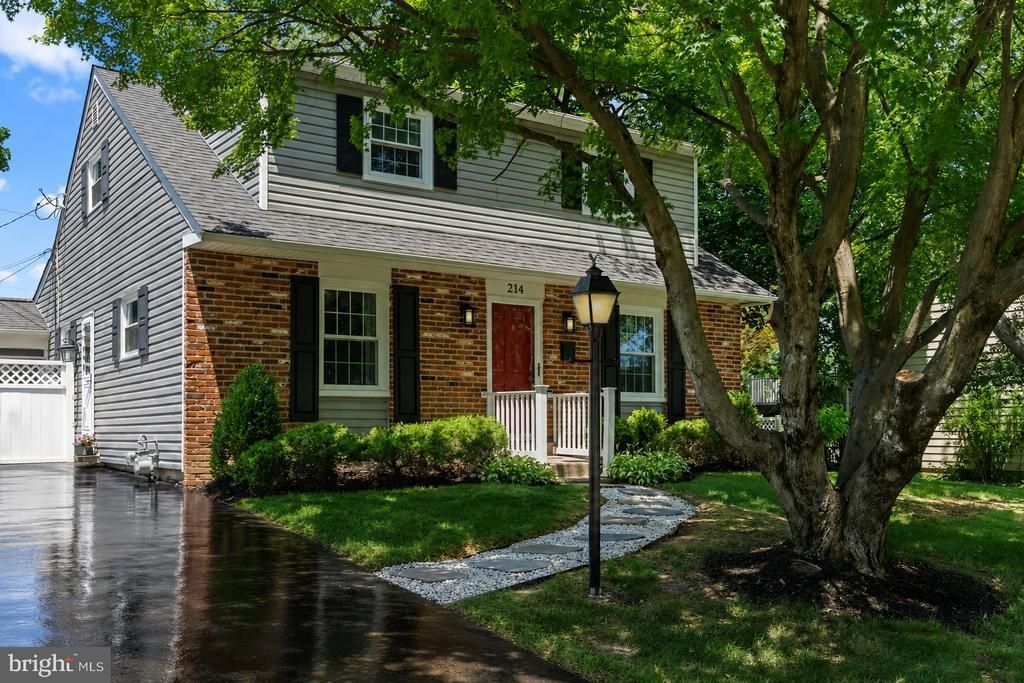 214 Westbury Drive, Warminster, PA 18974 Main Photo