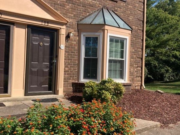 108 Lakebrink Dr , Nashville, TN 37214