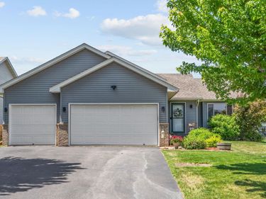 1349 Landings Lane, Watertown, MN 55388