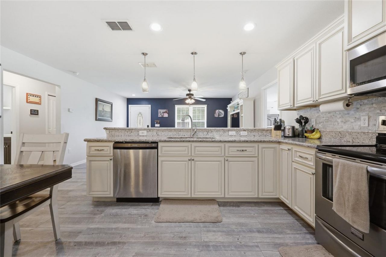 2830 NW 174 Street , Trenton, FL 32693 Photo