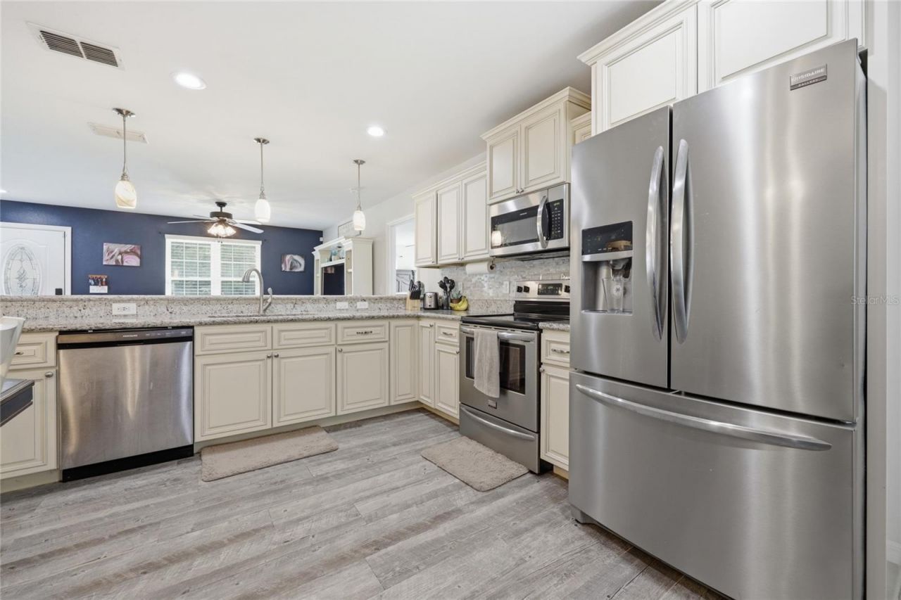 2830 NW 174 Street , Trenton, FL 32693 Photo