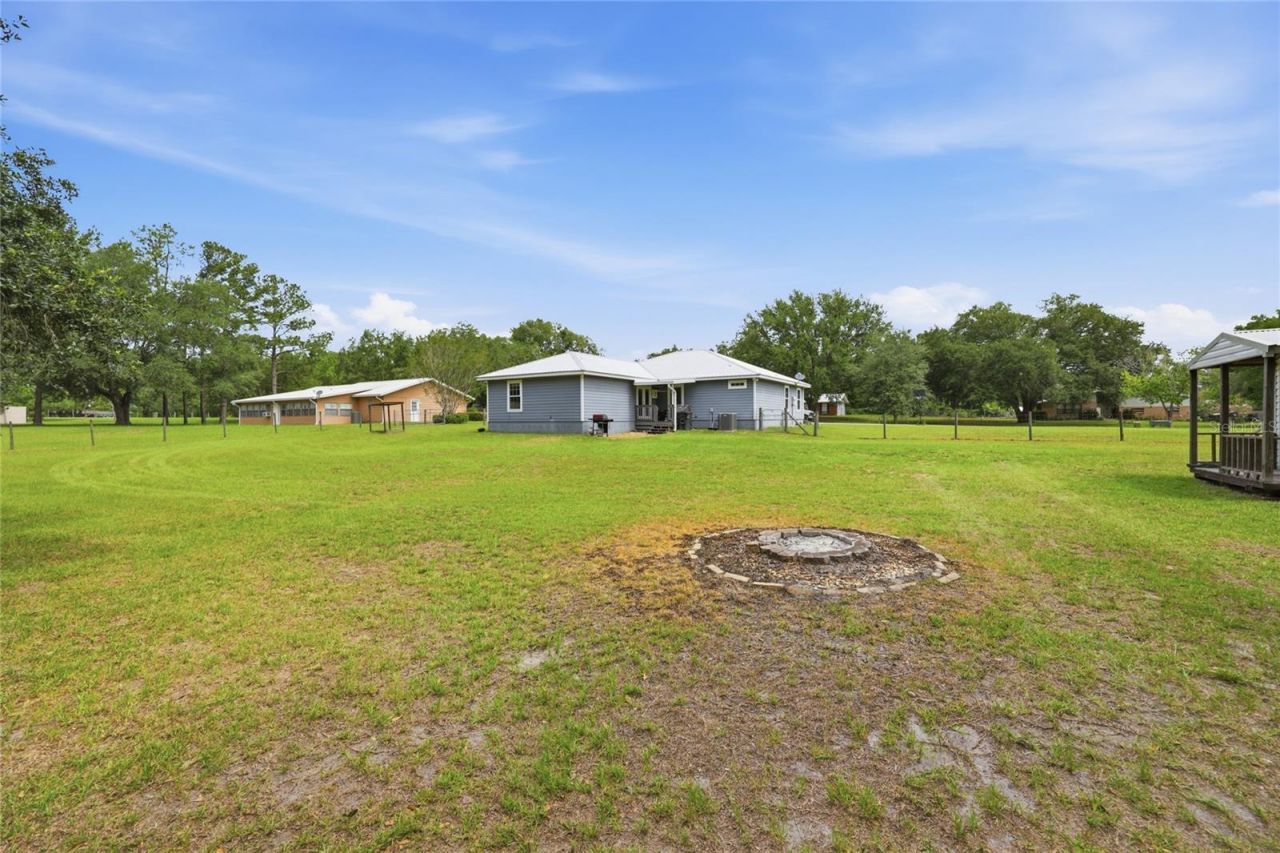 2830 NW 174 Street , Trenton, FL 32693 Photo