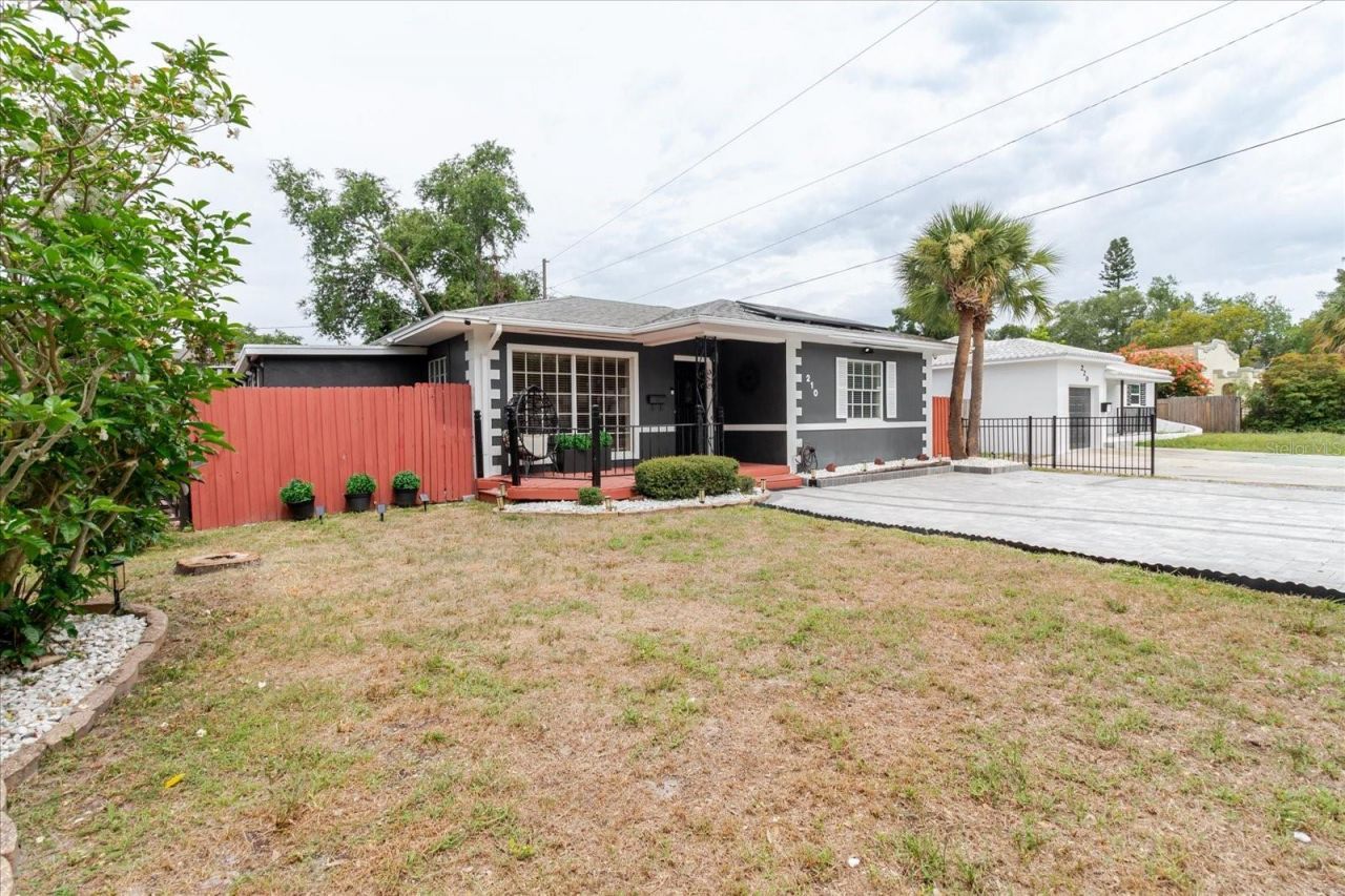 210 49 Th Street N, Saint Petersburg, FL 33710 Photo