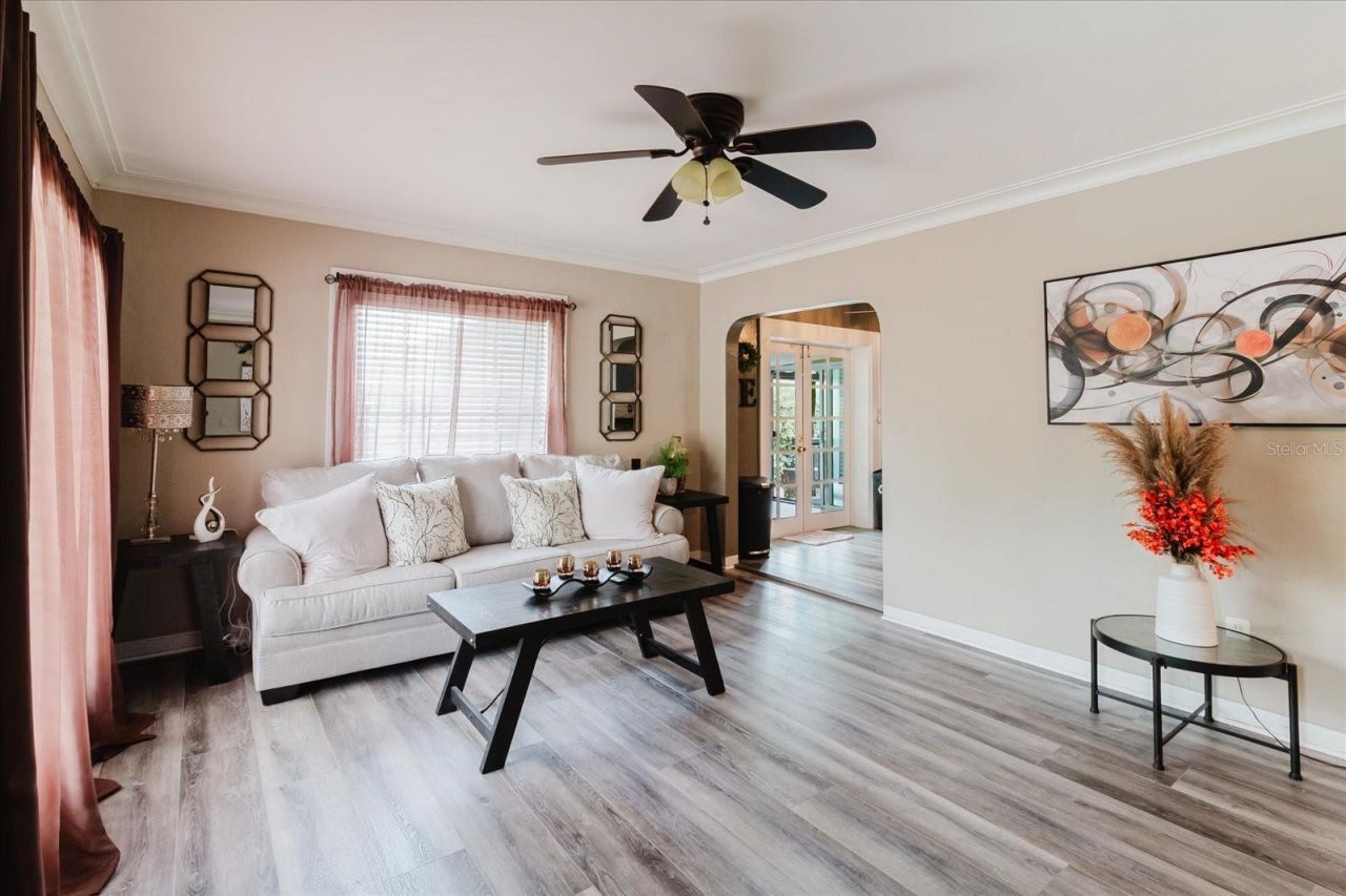 210 49 Th Street N, Saint Petersburg, FL 33710 Photo
