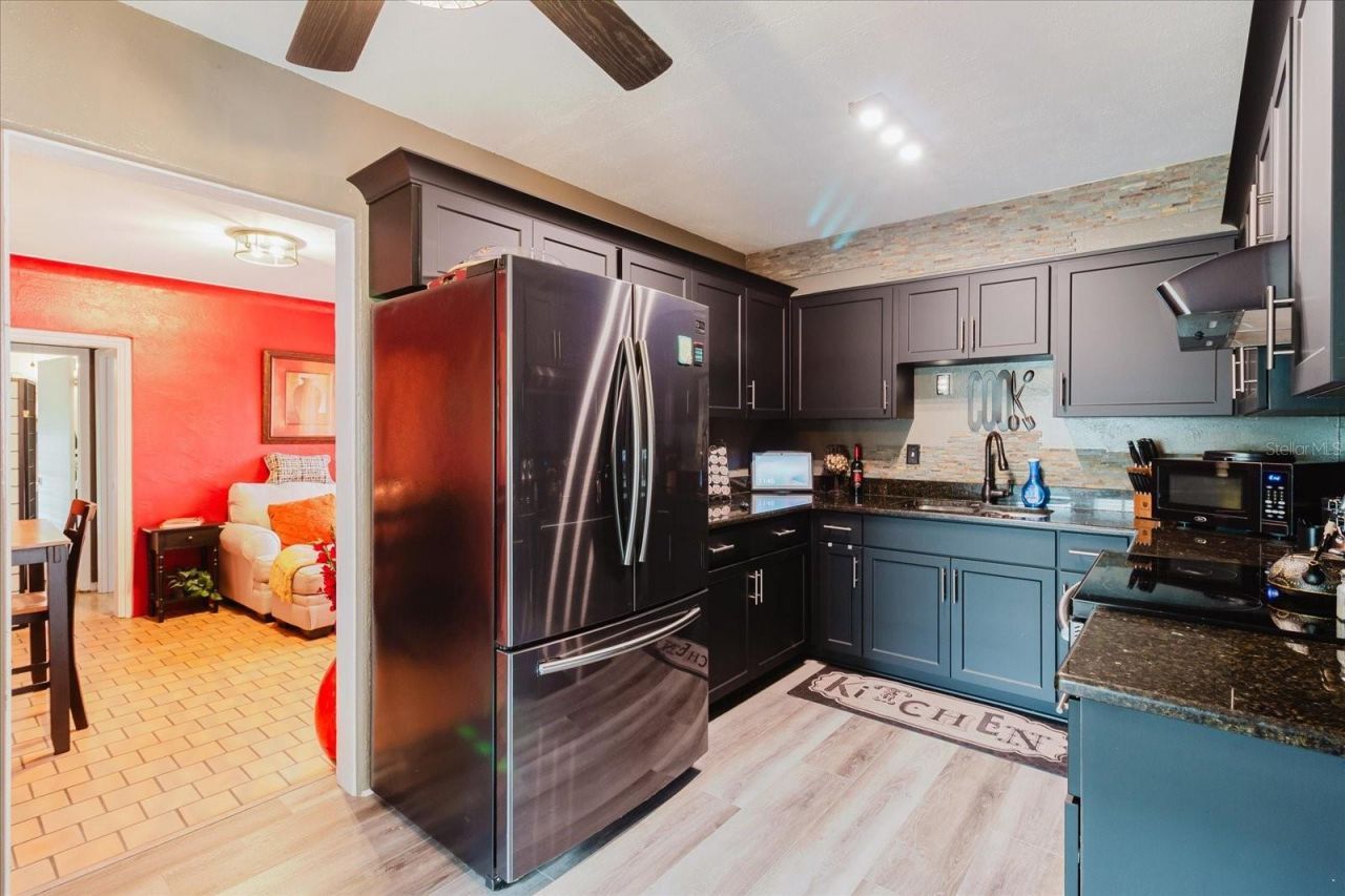210 49 Th Street N, Saint Petersburg, FL 33710 Photo