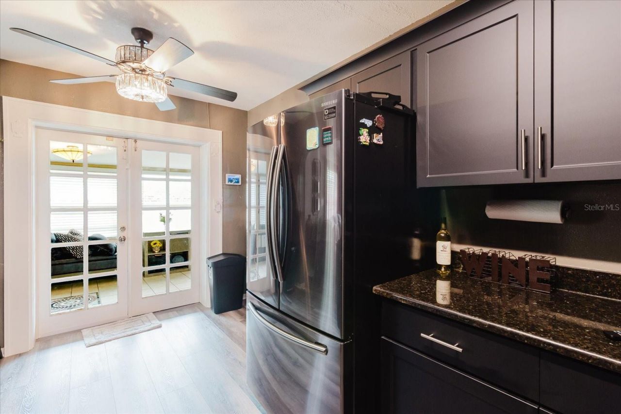 210 49 Th Street N, Saint Petersburg, FL 33710 Photo