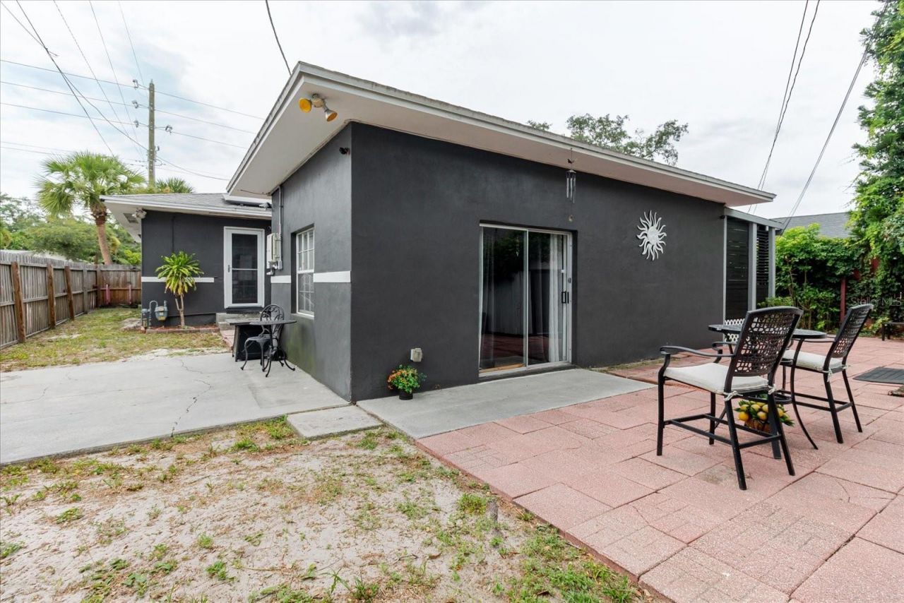 210 49 Th Street N, Saint Petersburg, FL 33710 Photo