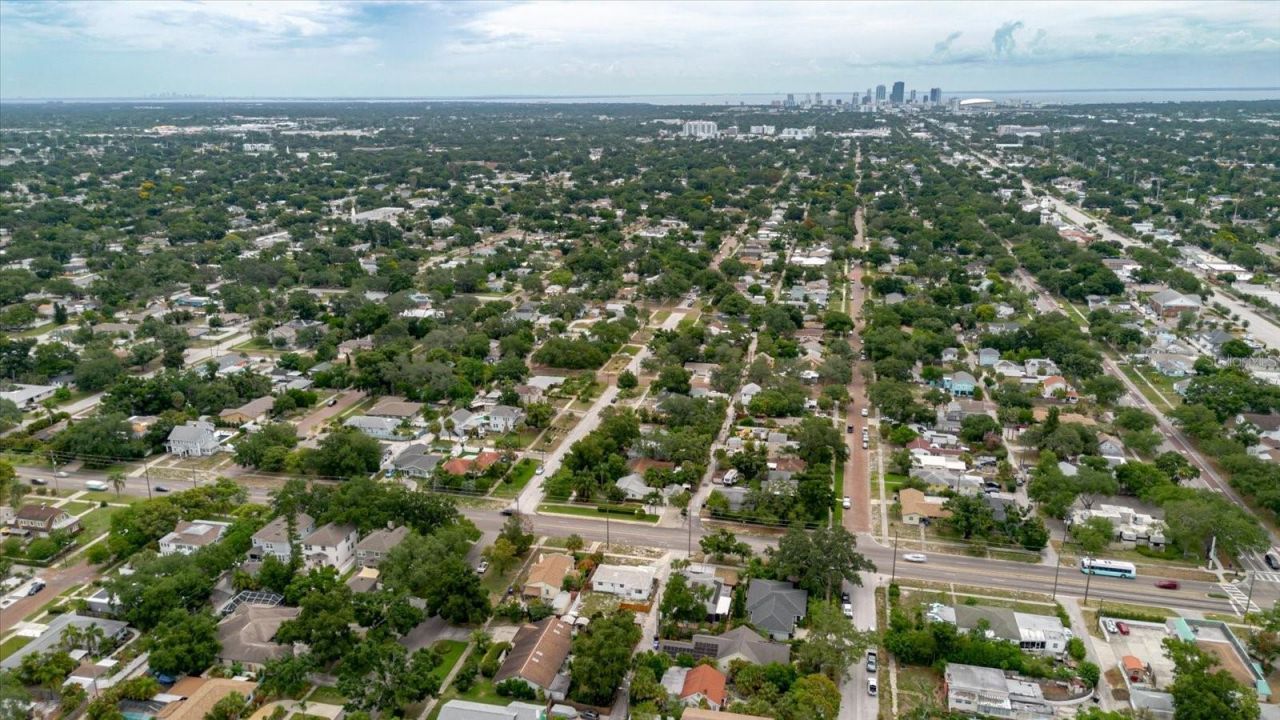 210 49 Th Street N, Saint Petersburg, FL 33710 Photo