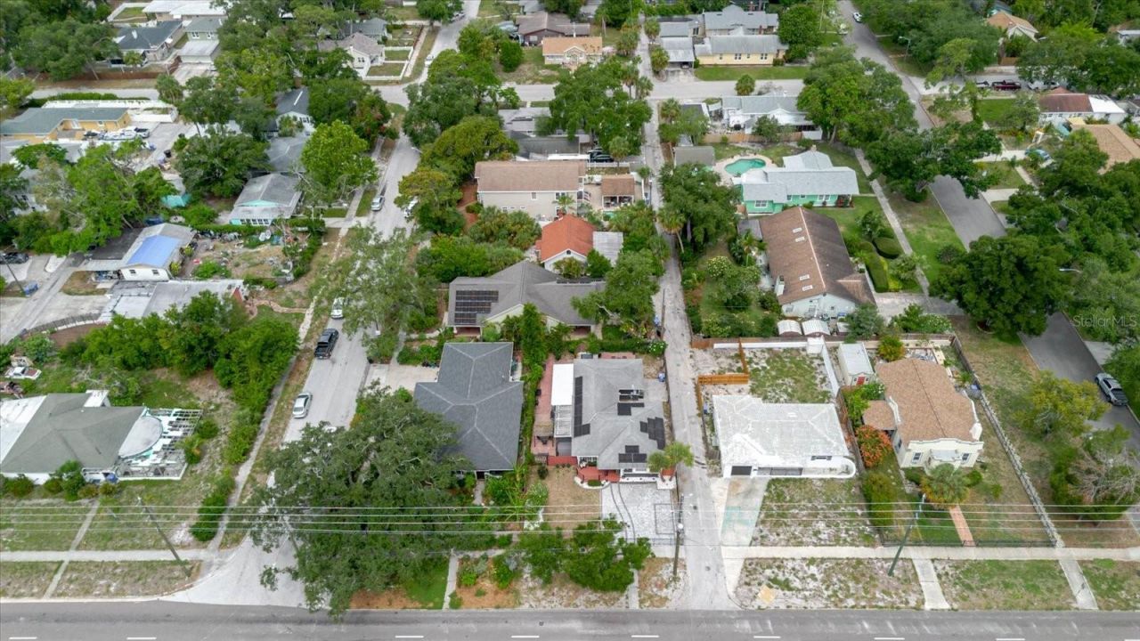 210 49 Th Street N, Saint Petersburg, FL 33710 Photo