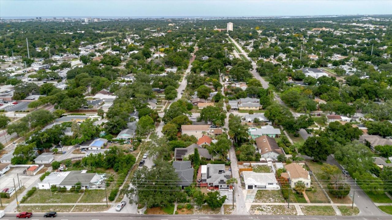 210 49 Th Street N, Saint Petersburg, FL 33710 Photo
