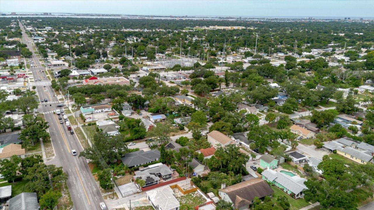 210 49 Th Street N, Saint Petersburg, FL 33710 Photo