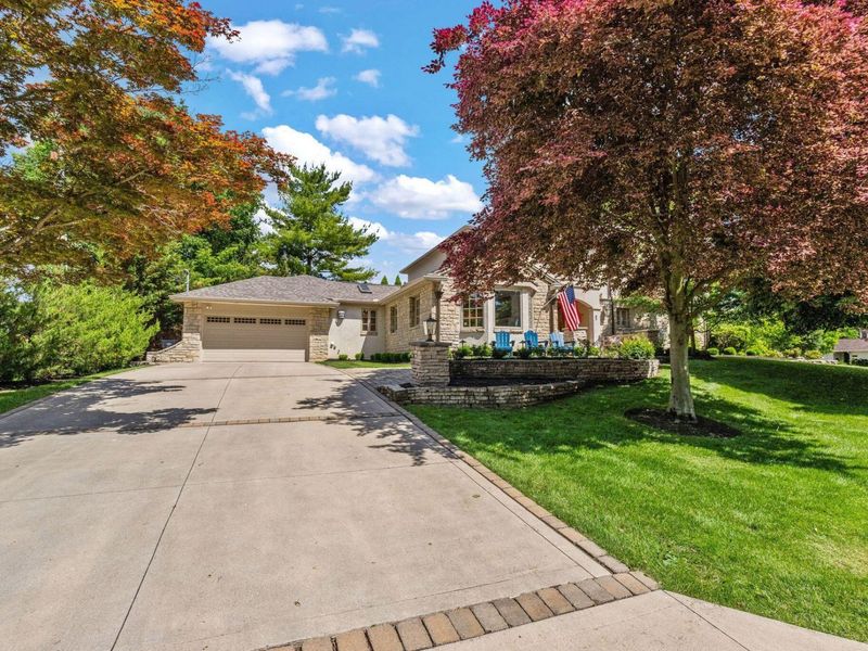 2908 S Dorchester Road, Columbus, OH 43221 Photo 4
