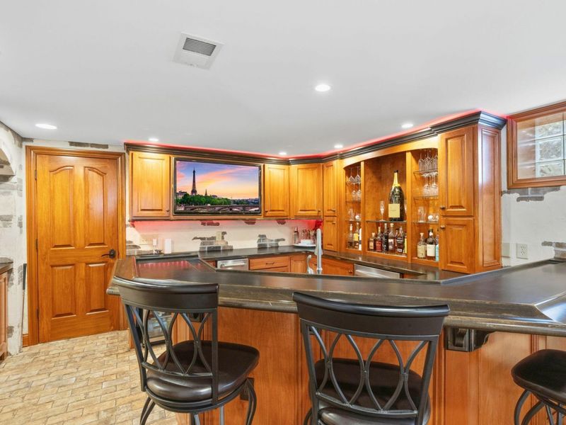 2908 S Dorchester Road, Columbus, OH 43221 Photo 55