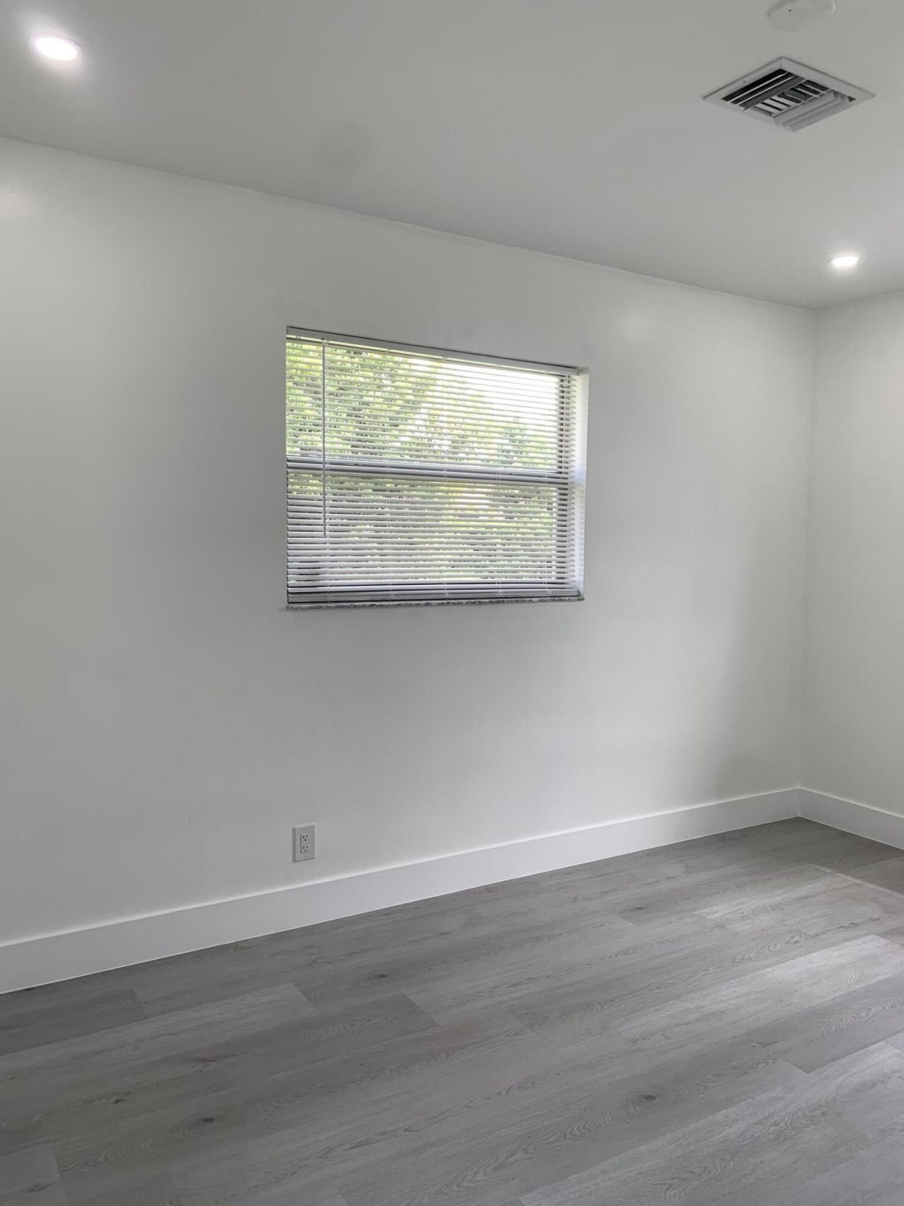 4005 NW 76th Avenue, Coral Springs, FL 33065 Photo
