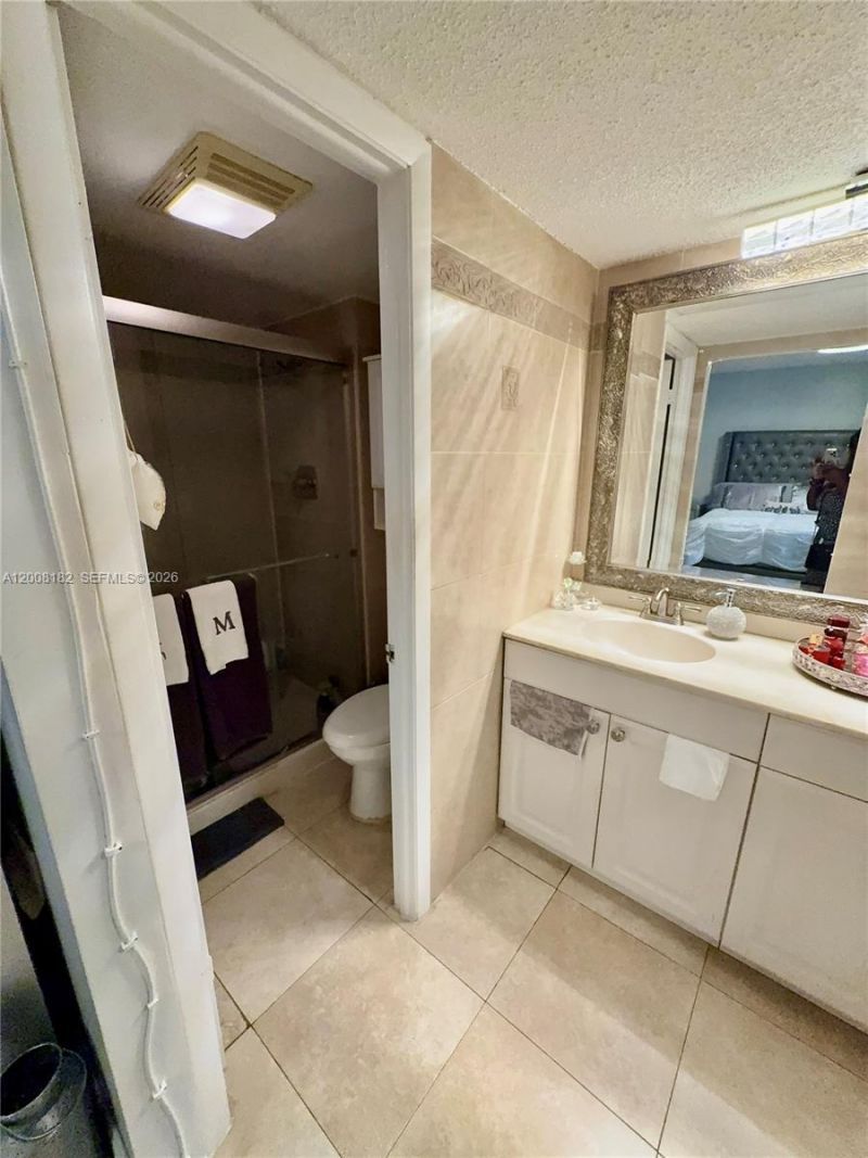 20381 NE 30th Ave , Unit 320-7, Aventura, FL 33180 Photo