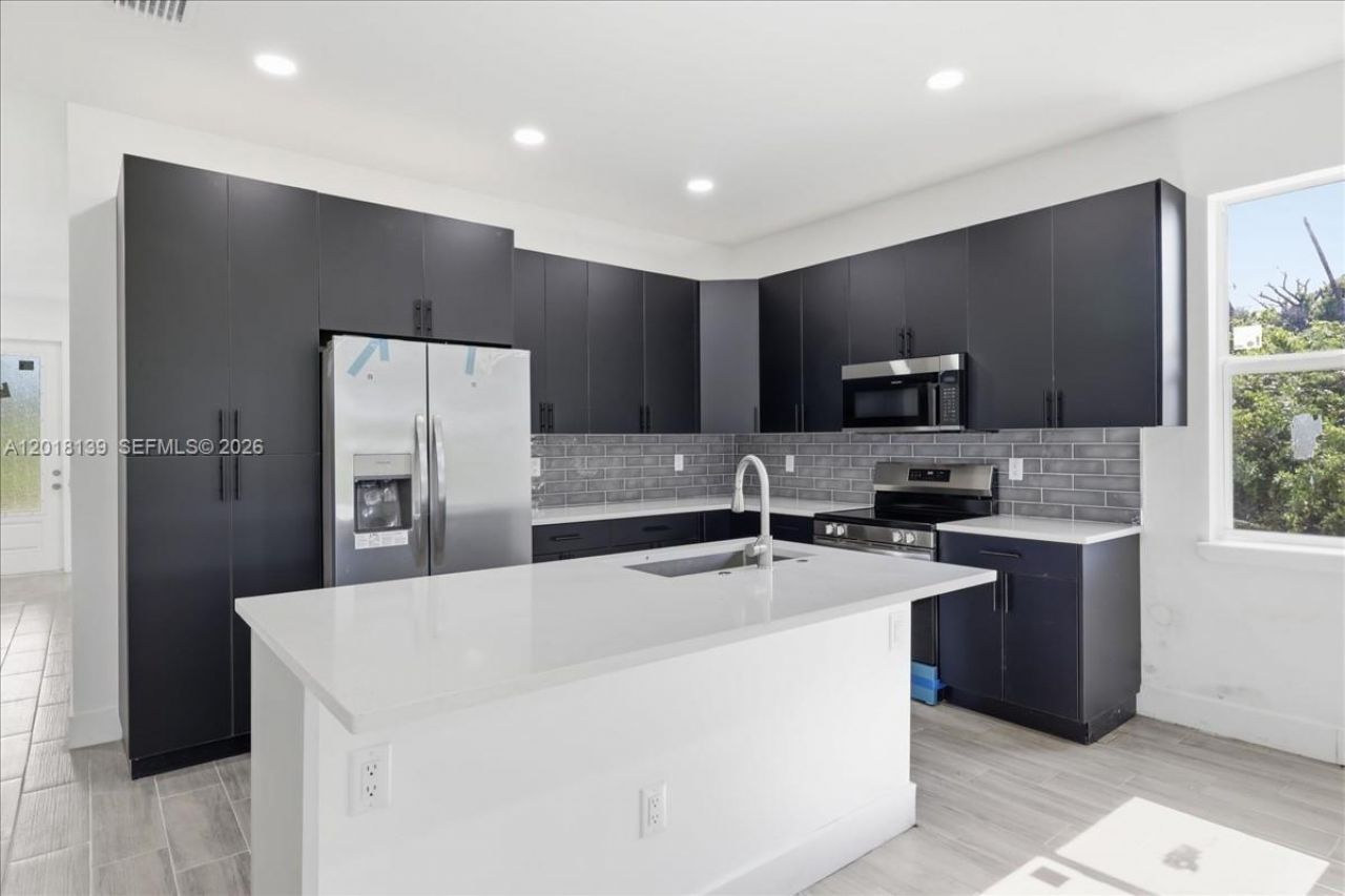 136 Lomas Rd , Rotonda West, FL 33947 Photo