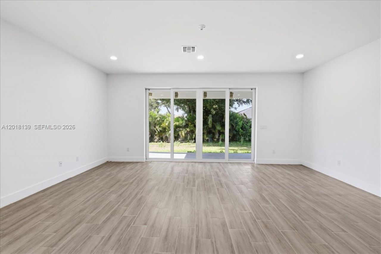 136 Lomas Rd , Rotonda West, FL 33947 Photo