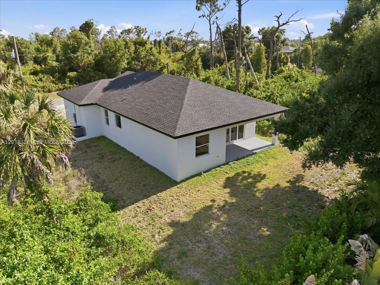 136 Lomas Rd , Rotonda West, FL 33947 Photo