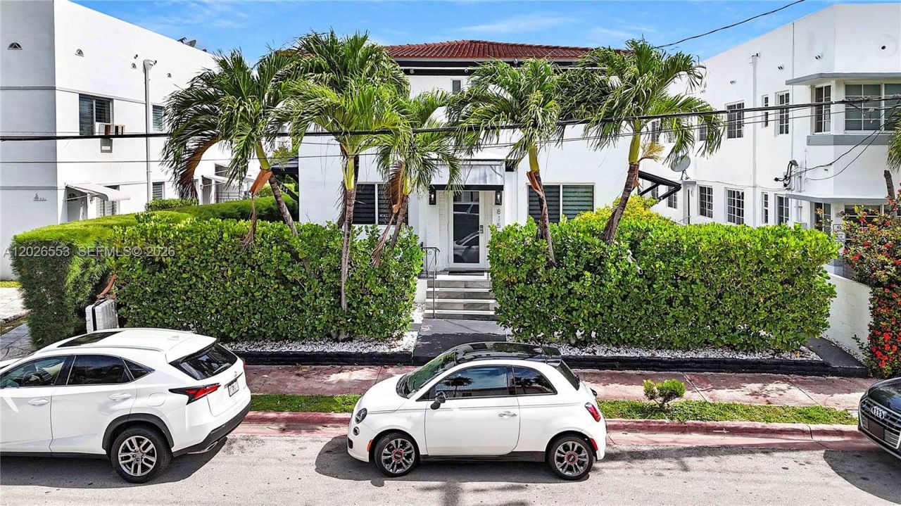 815 W 39 , Miami Beach, FL 33140 Photo