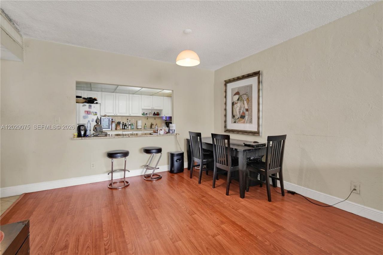 19390 Collins Ave, Unit 1419, Sunny Isles Beach, FL 33160 Photo